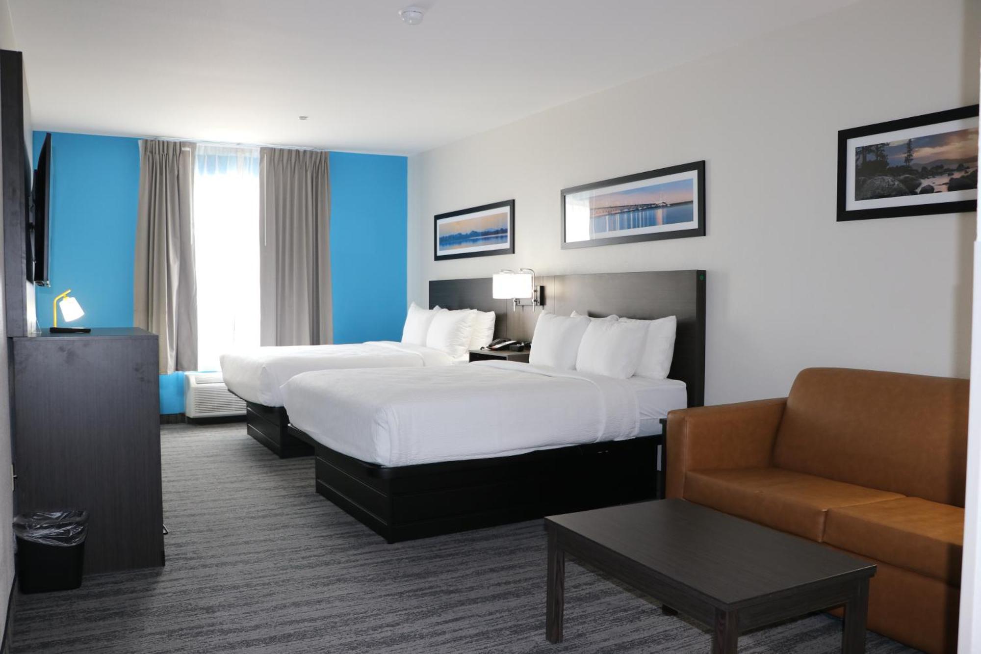 Quality Inn & Suites Buda Bagian luar foto